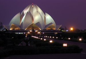 La Maison d'adoration bahá'íe, New Dehli, Inde. Photo de George Day.