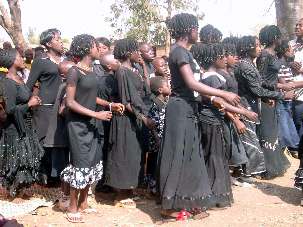Au festival de musique organisé dans la république démocratique du Congo, quelque 16 chorales ont interprété des chants originaux ayant pour thème la vie de Bahá’u’lláh et du Báb. Cet événement annuel s’est déroulé au mois d’août.
