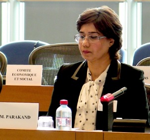 Mahnaz Parakand, une des avocates des sept responsables bahá’ís emprisonnés en Iran, s’est adressée au Parlement européen lors d’une rencontre, à Bruxelles, le 28 juin. « Les peines et les souffrances qu’endurent les bahá’ís s’ajoutent aux cruautés rencontrées par toute la population iranienne », a affirmé Mme Parakand