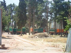 Photos de la destruction d’un cimetière bahá’í historique à Shiraz par les gardiens de la révolution.