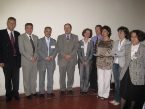 Les membres de la nouvelle Assemblée spirituelle nationale, de gauche à droite : Lucien Crevel, Saïd Rouhani, Mohammed Baki, Cyril Tirandaz, Hélène Guyot-Sander, Eric Louvet, Marie-France Martino, Brenda Abrar et Leïla Saberan-Mesbah