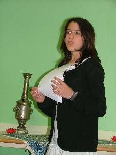 Assia, âgée de 12 ans, était une des participantes de la lecture publique « Lettre à mon Iran » qui s’est tenue le 12 juin dernier à Villeneuve d’Ascq.