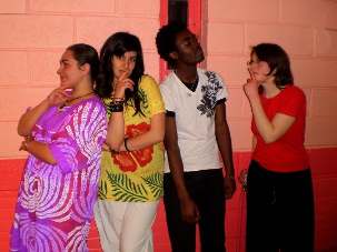Les jeunes ont animé la soirée avec énergie offrant sketchs, danses et chants.