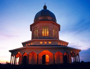 Le temple mère pour le continent africain est situé en Ouganda.