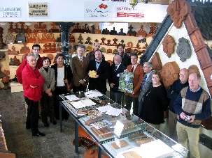 Le « Dutch Roof Tile Museum » se situe dans une vieille église et il contient plusieurs centaines de tuiles de toit dont quelques unes sont visibles ici.