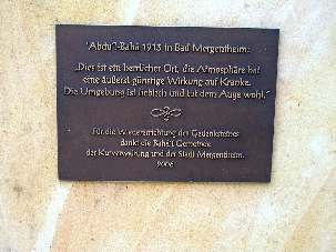 Le nouveau monument commémorant la visite de ‘Abdu’l-Bahá à  Bad Mergentheim, en Allemagne, a  été dévoilé le 7 avril 2007