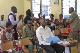 Les séances de consultation ont été souvent accompagnées de chants et de danses lors de la première convention nationale bahá’íe tenue au Burundi depuis 17 ans.