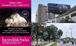 La campagne Incredible India du gouvernement indien sert de vitrine à la maison d’adoration bahá’íe de Delhi dans 14 pays, alors que les légendes expliquent sa signification