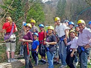 Grands et petits à l'assaut des arbres!