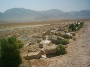 Tombes dans le cimetière bahá’ís près de Najafabad, Iran, détruites au bulldozer entre le 9 et le 10 septembre