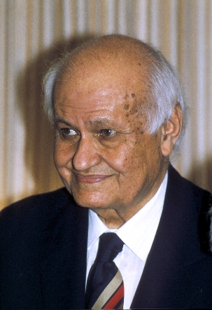 La dernière Main de la Cause Alí-Muhammad Varqá, pris en photo à Haifa, Israël en 1994.