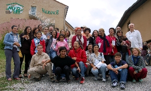 La Maison Familiale Rurale de Valrance dans l’Aveyron, sur la commune de Saint Sernin sur Rance a accueilli en cet été 2007, l’école d’été participative de la communauté bahá’íe française.