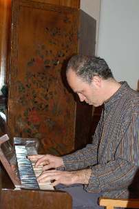 Un pianiste a enchanté l’assistance.