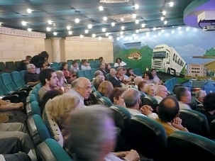 Participants à une des conférences de la journée