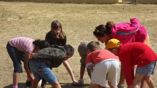 Temps de jeu collectif dans le groupe des 7/8 ans.