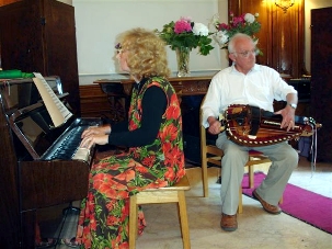 L’harmonie complice entre le piano et la vielle à roue a permis de découvrir des airs d’antan.