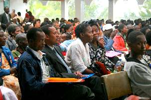 Quelques 1 200 personnes sont venues à Nakuru au Kenya, pour le deuxième des 18 week-ends de conférences régionales bahá’íes autour du globe.