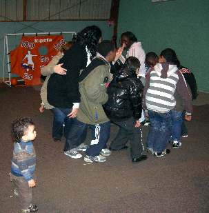 Atelier de jeu coopératif sur le thème de l’unité.