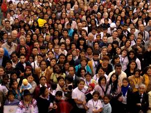L’Équateur, le Pérou, la Colombie et le Venezuela étaient représentés à la conférence régionale de Quito. La plupart des 1150 participants ont entrepris de longs trajets en bus à travers la cordillère des Andes pour atteindre lieu de la réunion.