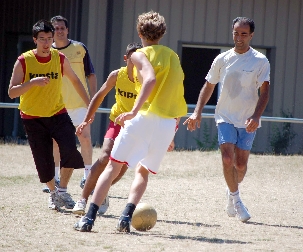 Les échanges autour du ballon sur les terrains de foot et de volley étaient très fédérateurs !