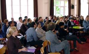 La rencontre a alterné des réunions plènières et des ateliers