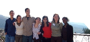Une partie de la délégation française et francophone. De gauche à droite : Nicolas, Hedyeh , Rayann, Iris, Lydia (de Belgique), Coralie et Davina