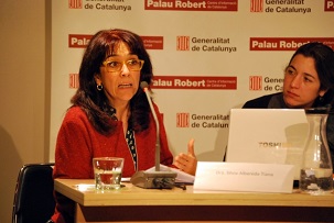 Mme Silvia Albareda Tiana (à gauche) de l’université internationale de Barcelone et Mme Mar Griera (à droite) de l’université autonome de Barcelone, dans un panel de discussion sur les changements dans la religiosité dans la société contemporaine.