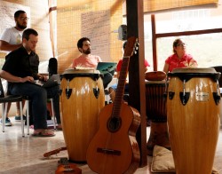 Pendant l’atelier qui a eu lieu en Équateur du 16 au 26 juillet 2016, les participants ont collaboré pour créer de nouvelles chansons.