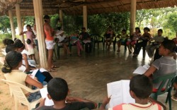 Des classes pour le développement moral et intellectuel des jeunes ont été un élément de la contribution de la communauté bahá’íe au bien-être et à la paix dans la société colombienne.