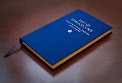 Le nouveau volume de textes sacrés bahá’ís, Days of Remembrance, a été publié le 18 janvier. Il offre quarante-cinq textes révélés spécifiquement pour les neuf jours saints, ou qui les mentionnent, commémorés annuellement par la communauté bahá’íe.
