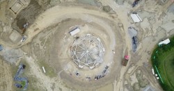 À Agua Azul, dans la région du Norte del Cauca en Colombie, les travaux de construction du temple sont bien avancés.