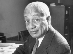 Alain Locke a été le premier érudit afro-américain à bénéficier d’une bourse Rhodes, et on se souvient de lui comme du doyen de la renaissance de Harlem.