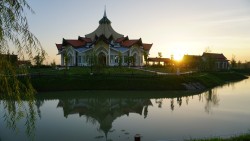 La maison d’adoration bahá'íe de Battambang sera inaugurée le 1er septembre ; elle est la première maison d’adoration locale au monde.