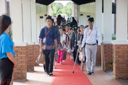 C’est par groupes de 250 qu’ont eu lieu les visites du temple