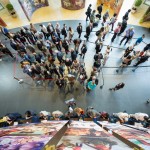Enregistrement en cours au Centre international des congrès de Haïfa – 1 300 délégués venus de plus de 160 pays sont arrivés à Haïfa pour participer à la 12e Convention internationale bahá’íe.