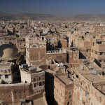 Les autorités houthies soutenues par l’Iran à Sanaa, au Yémen, ont pris pour cible samedi une vingtaine de bahá’ís avec une série d’accusations sans fondement. (Photo par yeowatzup, accessible via Wikimedia Commons)