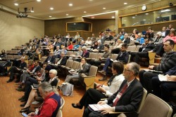 La communauté bahá’íe canadienne a organisé la conférence Our Whole Society (Notre société en harmonie) à Ottawa, au Canada, en mai 2017, pour explorer le rôle de la religion dans la société.