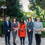 Les membres du conseil d’administration de l’Organisation internationale bahá’íe de développement ont été nommés pour un mandat de cinq ans en novembre dernier. Les directeurs sont (à partir de la gauche) Sina Rahmanian, Lori McLaughlin Noguchi, Maame Brodwemaba Nketsiah, Elisa Caney et George Soraya. Ils ont récemment tenu leur première réunion du conseil au Centre mondial bahá’í.