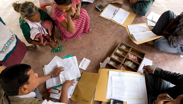 Une banque communautaire dans un village à Morang-Sunsari (Népal)