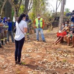 Soucieux d’améliorer l’environnement de leur quartier, des jeunes engagés dans des activités bahá’íes de développement communautaire ont récemment bénéficié du soutien de leur municipalité pour retirer 12 tonnes de déchets d’une rivière locale.