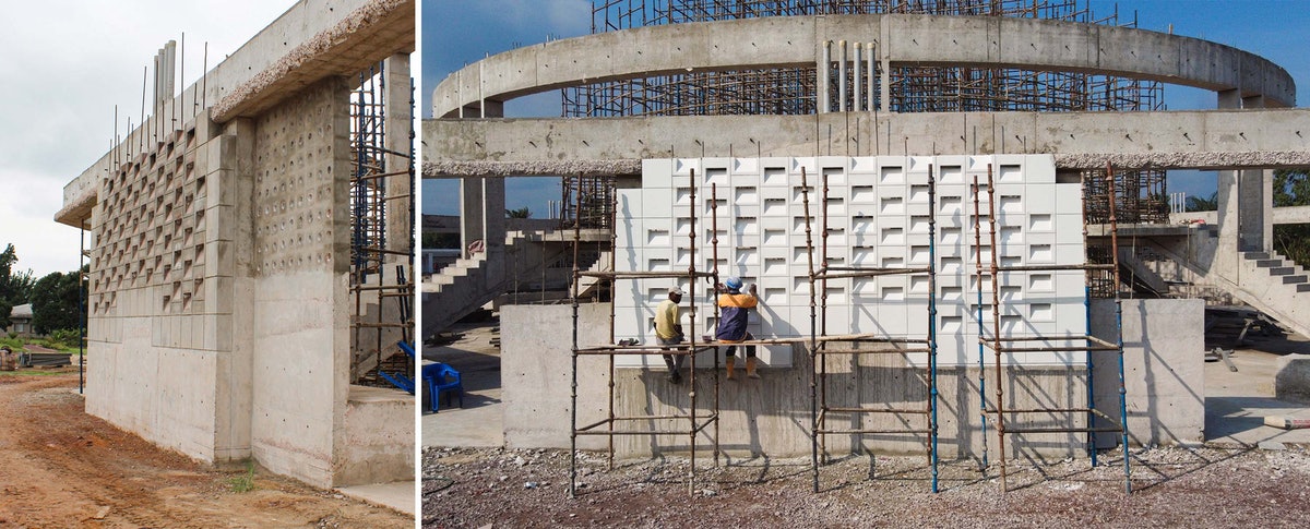 Les murs extérieurs du rez-de-chaussée du temple ont également été construits. Ils ont été assemblés à partir de parpaings conçus pour créer une atmosphère paisible à l’intérieur du temple en permettant à l’air de circuler tout en atténuant les bruits extérieurs.