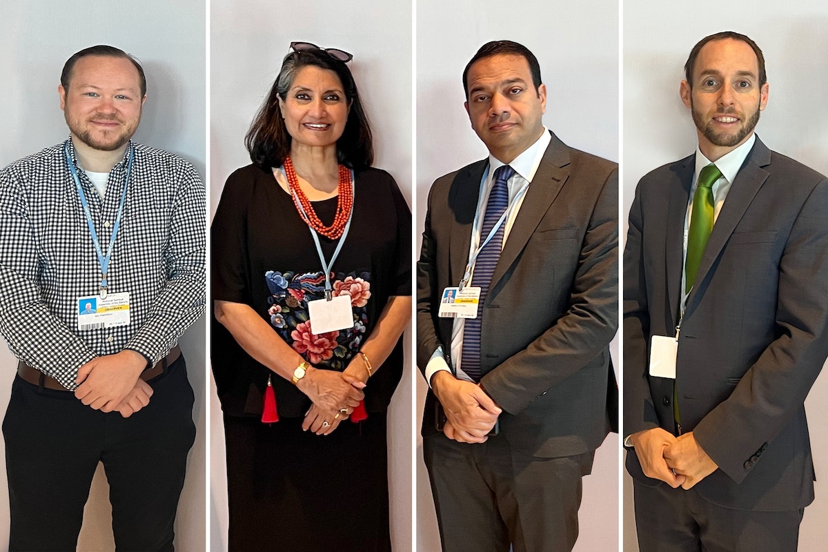 Quelques membres de la délégation du BIC : De gauche à droite : Ian Hamilton, États-Unis ; Daniel Perell, Bureau du BIC de New York ; Bani Dugal, Bureau du BIC de New York, et Hatem El-Hady, Bureau du BIC du Caire.