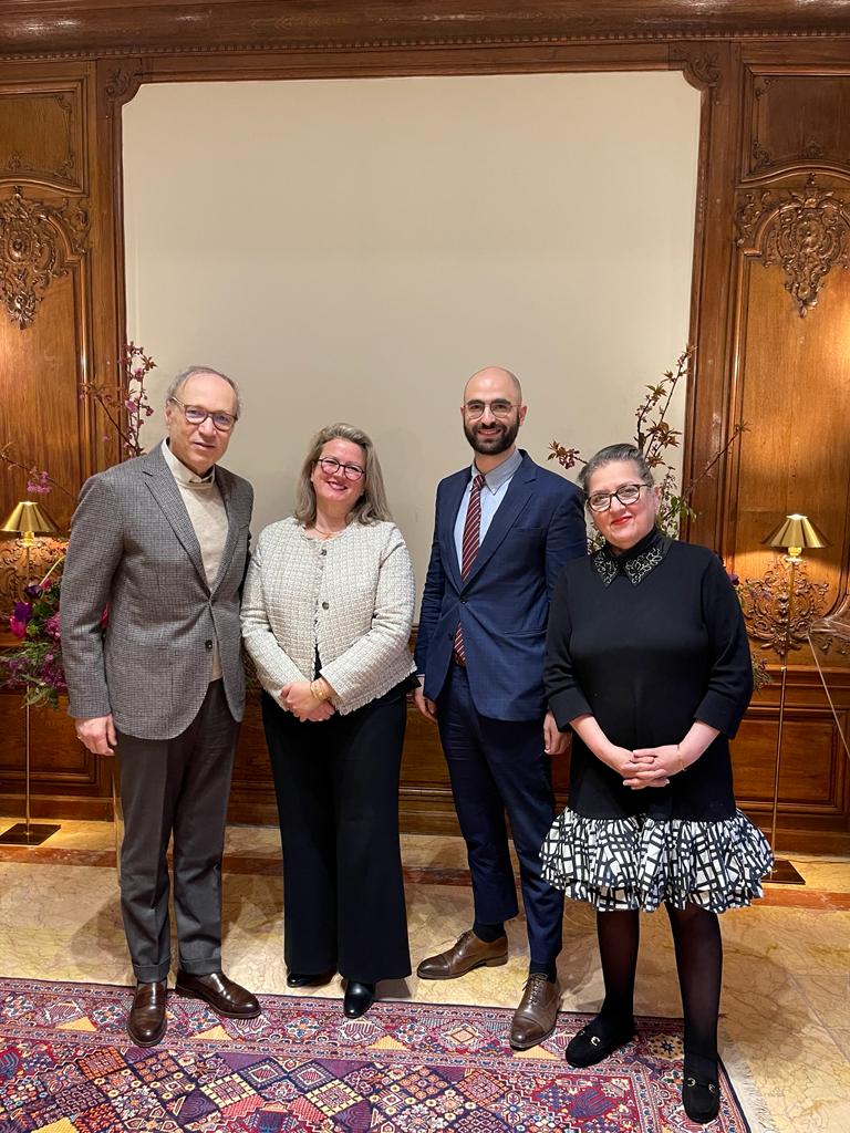 Ghaleb Bencheikh (président de la FIF), Firouzeh Moghbel et Sophie Ménard de l'ASN des bahá’ís de France, Cyril Philippe (Bureau central des cultes).