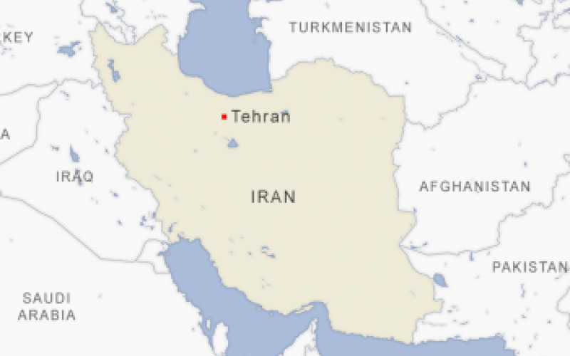 Le 30 mars la dépouille d’un bahá’í est enterrée par un agent du ministère du renseignement au-dessus d’une fosse commune à Khavaran près de Téhéran, sans que la famille du défunt n'en soit informée.
