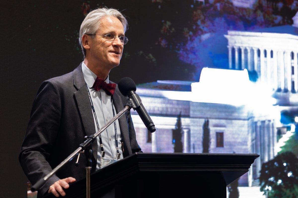 David Rutstein, secrétaire général de la Communauté internationale bahá’íe, a commenté l’importance de la Convention.