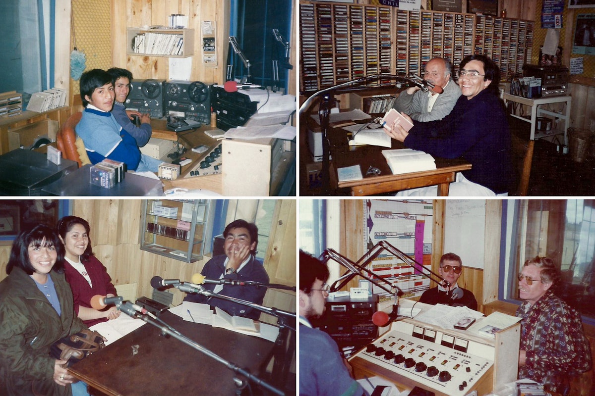 Collaborateurs de la radio enregistrant des programmes aux débuts de la station.