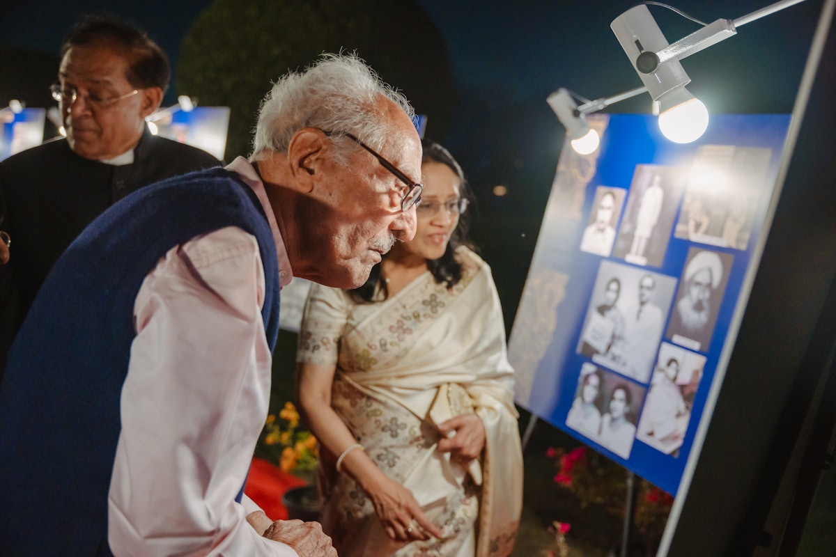 L’exposition comprenait des images des débuts de l’histoire de la foi bahá’íe en Inde au milieu du XIXe siècle.