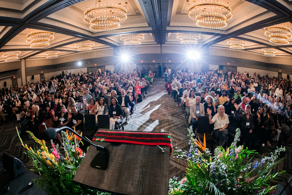Plus de 1 900 participants se sont réunis à Atlanta pour établir une corrélation entre les enseignements bahá’ís et les questions contemporaines relatives au bien-être de l’humanité.